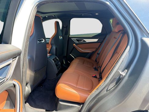 Used 2024 Jaguar F-PACE R-Dynamic S AWD/4WD image 21