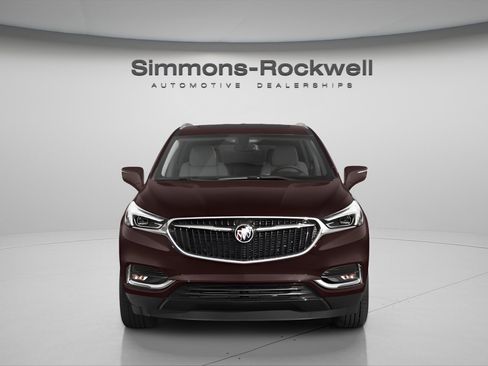 Used 2018 Buick Enclave Essence image 7