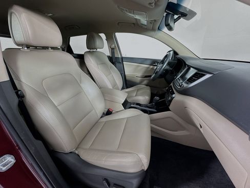 Used 2017 Hyundai Tucson SE Plus image 28