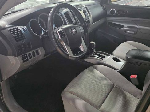 Used 2013 Toyota Tacoma PreRunner image 12