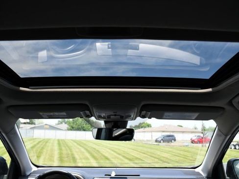 Used 2017 Toyota RAV4 Limited AWD/4WD image 29