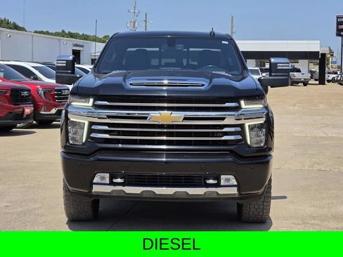 Used 2022 Chevrolet Silverado 2500 High Country w/ Z71 Off-Road Package AWD/4WD image 3