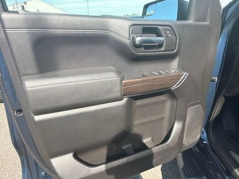 Used 2020 Chevrolet Silverado 1500 LT AWD/4WD image 17