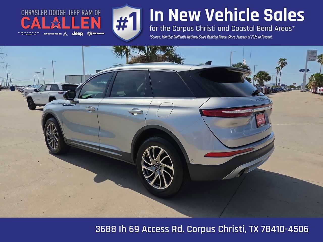 Used 2021 Lincoln Corsair FWD image 12