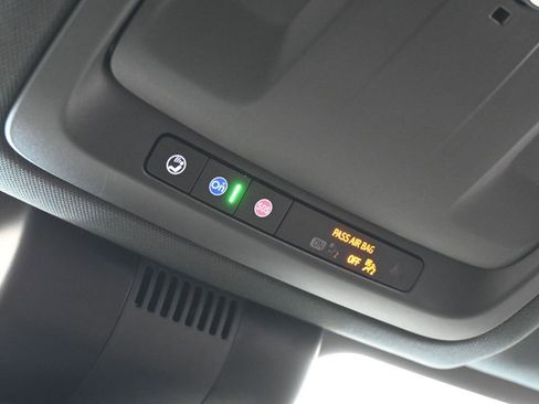 Used 2023 Chevrolet Tahoe Z71 w/ Luxury Package image 21