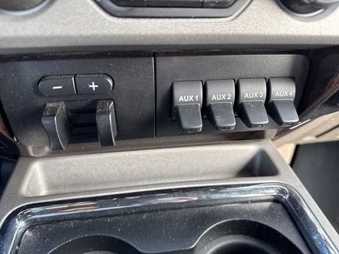 Used 2014 Ford F450 Platinum AWD/4WD image 23