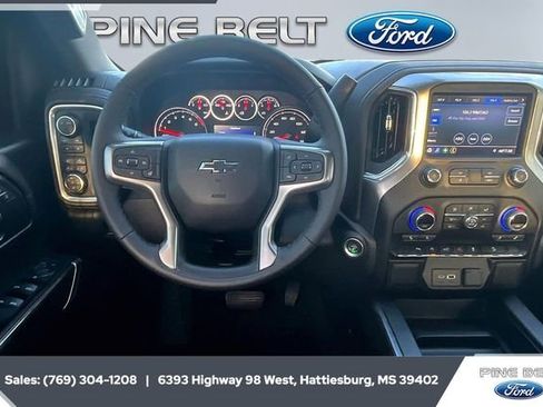 Used 2022 Chevrolet Silverado 1500 RST w/ Safety Package image 5