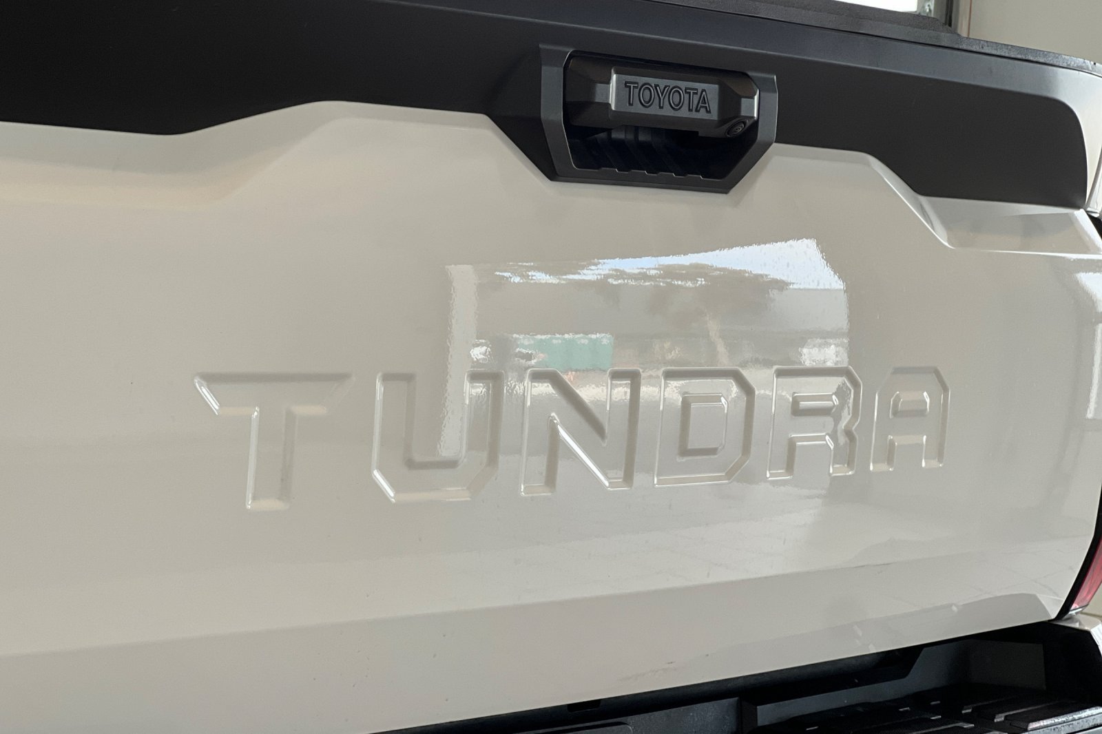 Used 2022 Toyota Tundra SR5 w/ SR5 Convenience Package RWD image 26