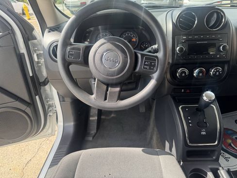 Used 2014 Jeep Patriot Sport FWD image 29