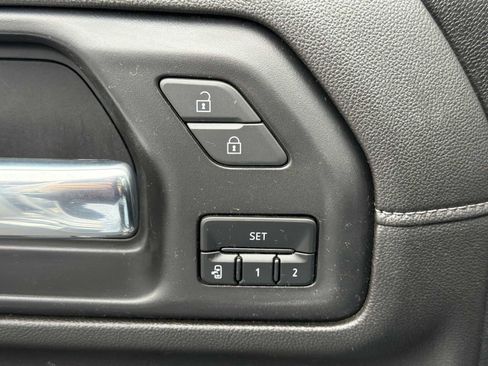 Used 2023 GMC Sierra 3500 SLT w/ SLT Premium Package image 17