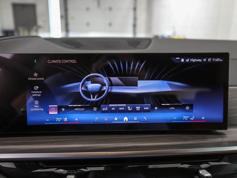 New 2026 BMW X5 xDrive50e w/ Executive Package AWD/4WD image 17