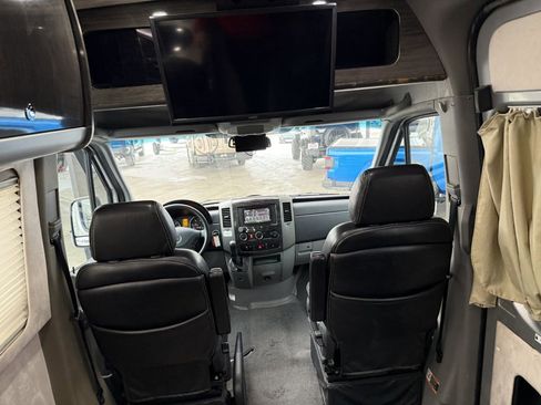 Used 2013 Mercedes-Benz Sprinter 3500 image 50