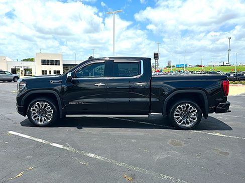 Used 2023 GMC Sierra 1500 Denali Ultimate AWD/4WD image 5
