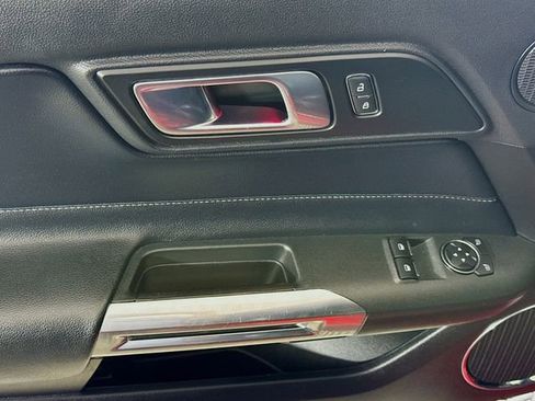 Used 2022 Ford Mustang Premium RWD image 17