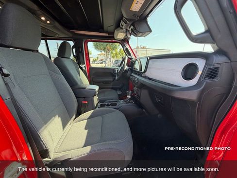 Used 2024 Jeep Wrangler Unlimited AWD/4WD image 13