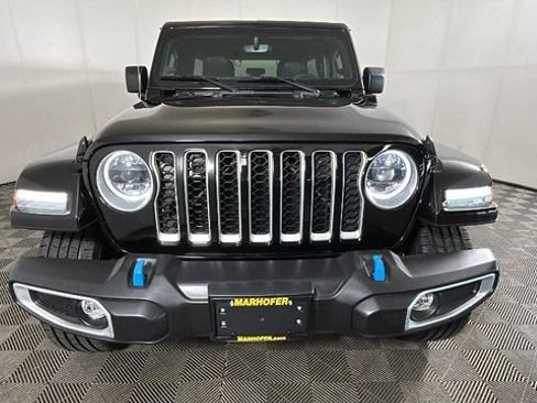 Used 2023 Jeep Wrangler Unlimited Sahara AWD/4WD image 7