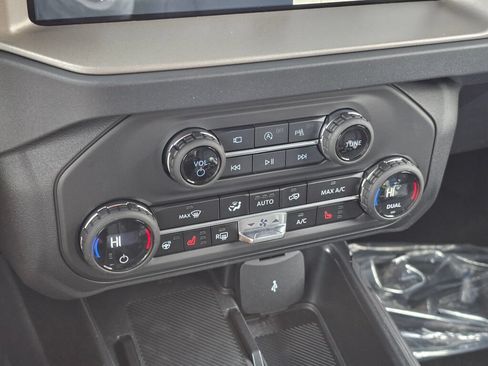 New 2026 Ford Bronco Outer Banks AWD/4WD image 22