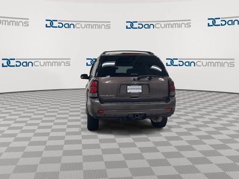 Used 2008 Chevrolet TrailBlazer LT w/ Sun And Sound Package AWD/4WD image 7