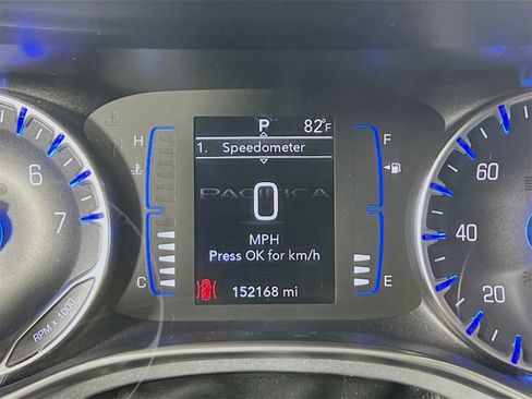 Used 2018 Chrysler Pacifica Touring Plus w/ S Appearance Package image 14