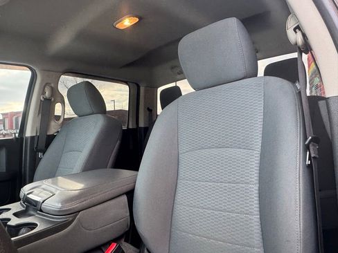 Used 2018 RAM 2500 Tradesman w/ Chrome Appearance Group image 15