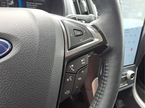 Used 2024 Ford Edge SEL w/ Convenience Package AWD/4WD image 29