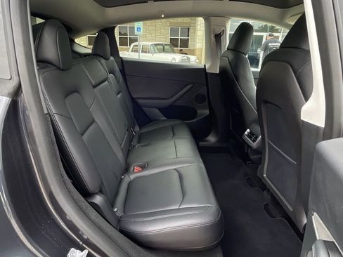 Used 2024 Tesla Model Y Long Range image 34