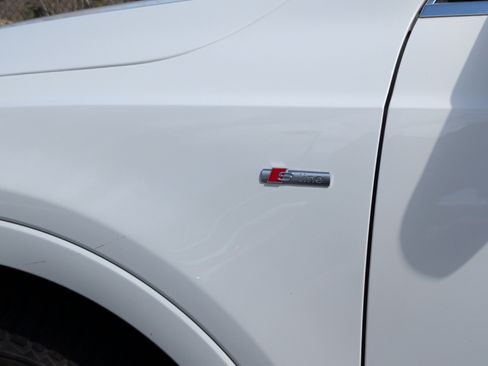 Used 2018 Audi Q3 2.0T Premium Plus image 14