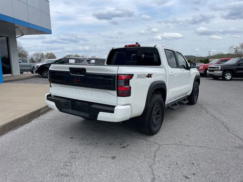 Used 2025 Nissan Frontier PRO-4X image 8