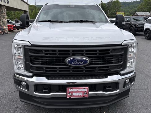 Used 2024 Ford F350 XL w/ FX4 Off-Road Package AWD/4WD image 3
