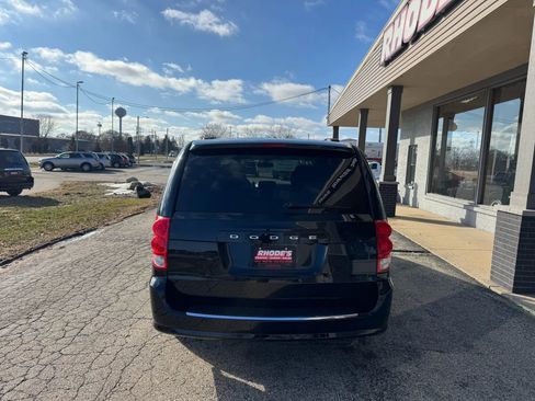 Used 2012 Dodge Grand Caravan SXT w/ Security Group FWD image 4