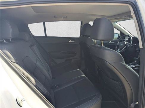 Used 2022 Kia Sportage EX FWD image 12