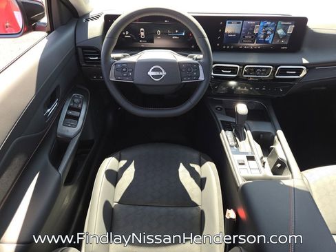 New 2026 Nissan Sentra SR w/ SR Premium Package FWD image 14