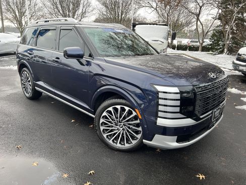 Used 2026 Hyundai Palisade Calligraphy image 2