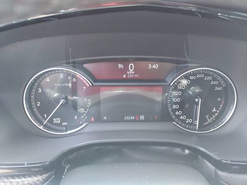 Used 2024 Cadillac XT5 Sportv w/ LPO, Floor Liner Package AWD/4WD image 18