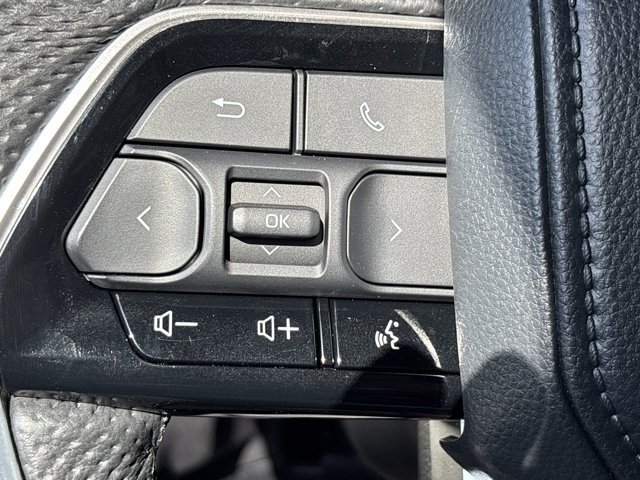 Used 2024 Toyota Sequoia Capstone AWD/4WD image 32