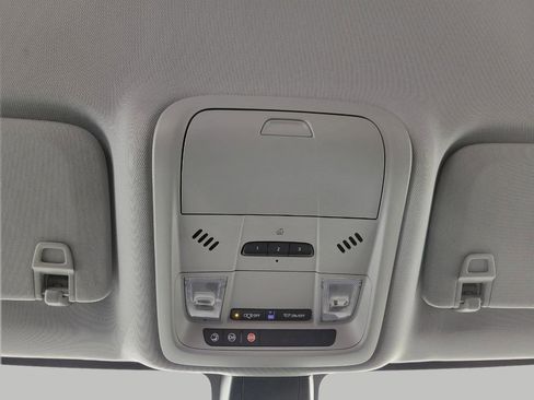 Used 2024 Chevrolet Blazer LT w/ Convenience Package image 18