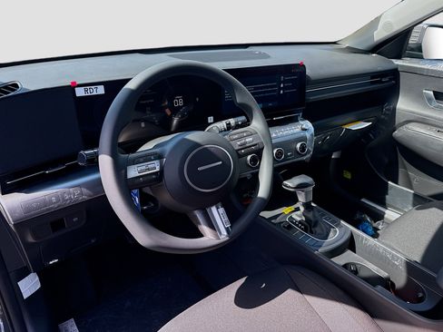 New 2026 Hyundai Kona SE FWD image 7