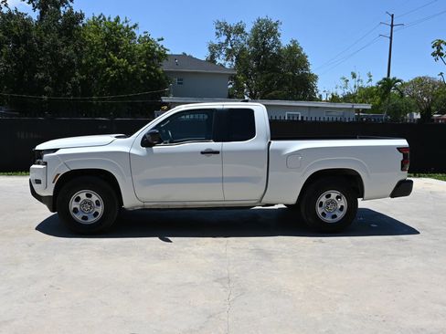 Used 2024 Nissan Frontier S RWD image 6
