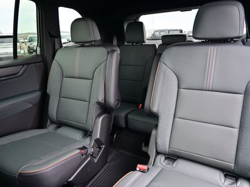 New 2026 GMC Acadia AT4 w/ Luxury Package AWD/4WD image 30