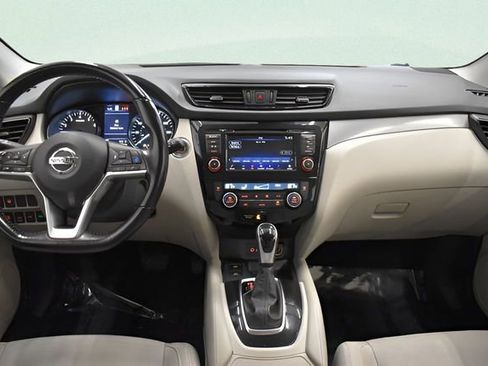 Used 2020 Nissan Rogue Sport SL AWD/4WD image 5