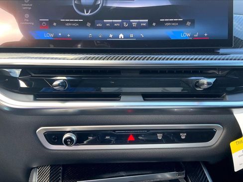 Used 2026 BMW X5 M60i image 18