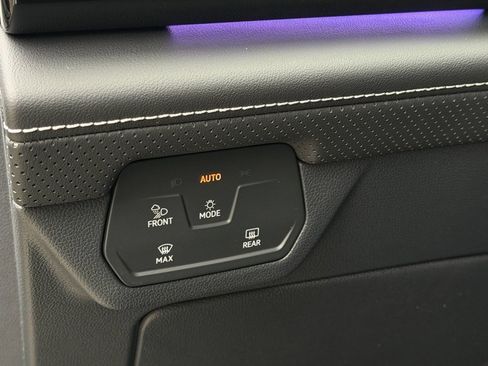 New 2026 Volkswagen Atlas SEL Premium R-Line image 24