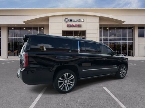 Used 2018 GMC Yukon XL Denali w/ Denali Ultimate Package image 14