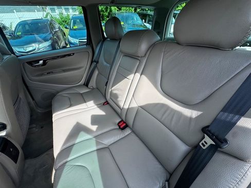 Used 2007 Volvo XC70 AWD/4WD image 12