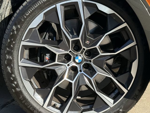Used 2025 BMW X7 xDrive40i w/ M Sport Package AWD/4WD image 10