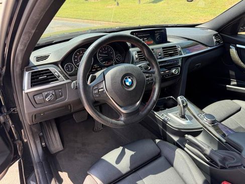 Used 2018 BMW 330i Sedan RWD image 5