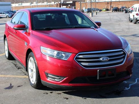 Used 2015 Ford Taurus SEL w/ Equipment Group 201A image 4