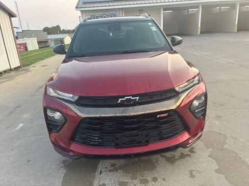 Used 2023 Chevrolet TrailBlazer RS w/ Sun and Liftgate Package AWD/4WD image 4