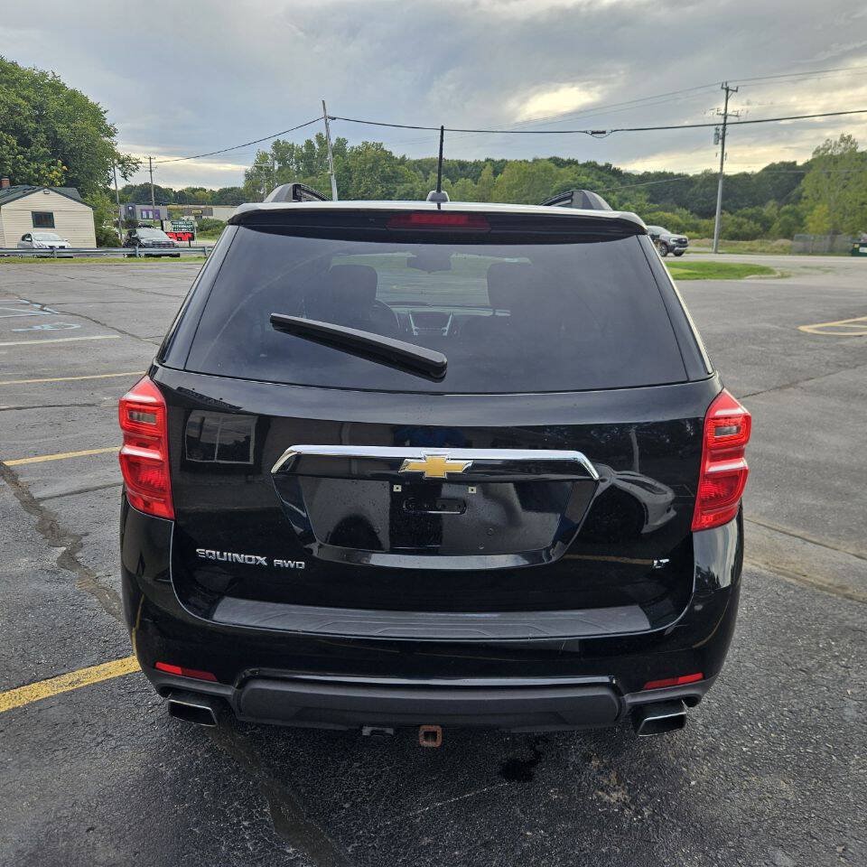 Used 2017 Chevrolet Equinox LT w/ Convenience Package AWD/4WD image 5