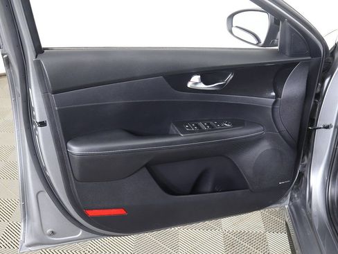 Used 2022 Kia Forte GT-Line w/ GT-Line Premium Package image 25